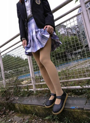 美女被男人扒开内裤桶屁股眼_1080全集免费播放