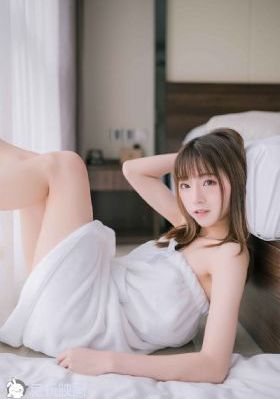 没穿内衣的瑜伽教练_蓝光高清电影在线